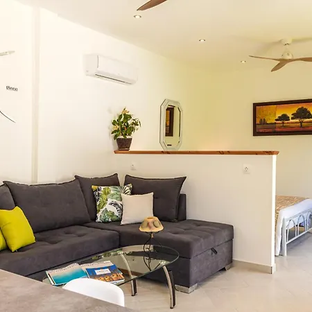 Claire Corfu Gastouri (Corfu)