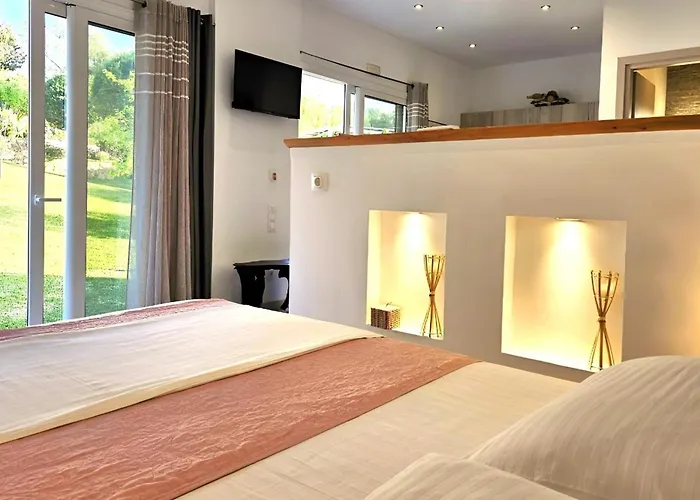 Claire Corfu