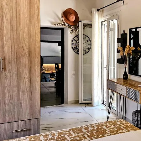 Claire Corfu * Gastouri (Corfu)